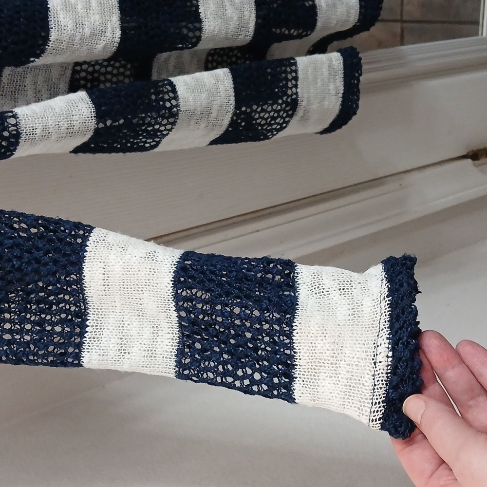 Navy and White Striped Cardigan Size L - Picture 4 of 8